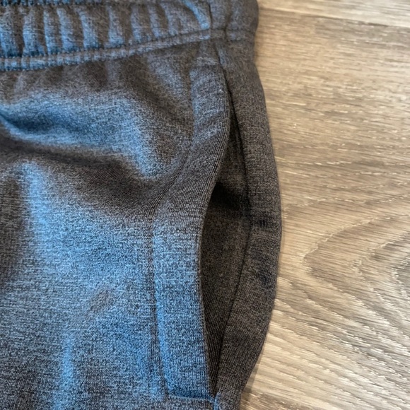 💗Reebok Sweatpants💗 - Picture 5 of 6